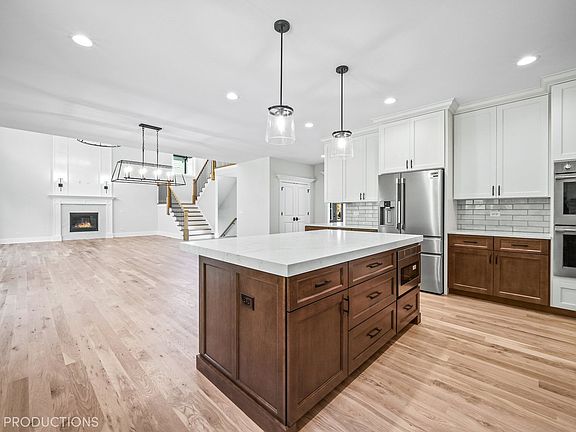 4th image of 20426 Grand Traverse Dr