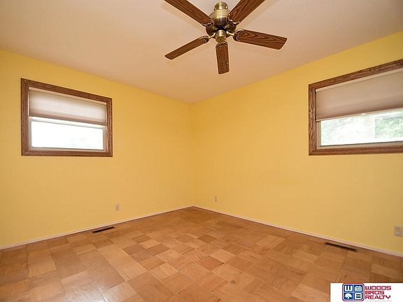 5th image of 1120 Scenic Ln