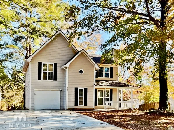 3050 Brook Hollow Dr, Rex, GA 30273