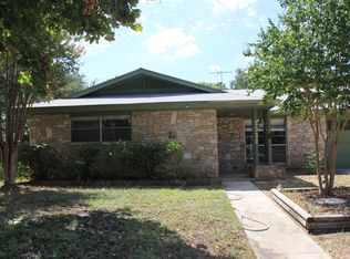 6806 N Forest Crest St, San Antonio, TX 78240