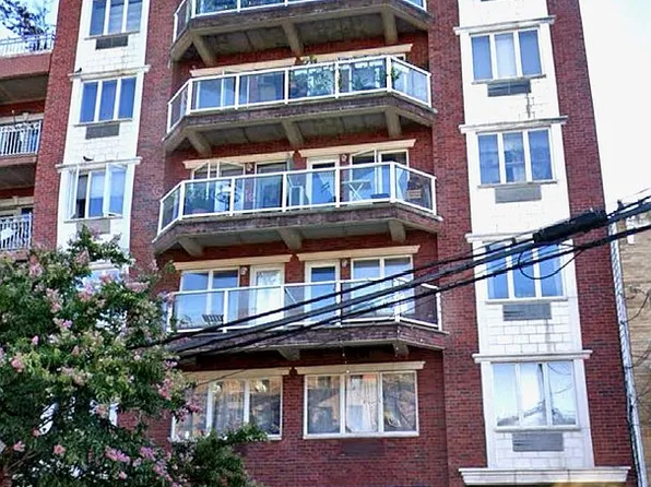 23-25 31st Ave #2D, Astoria, NY 11102