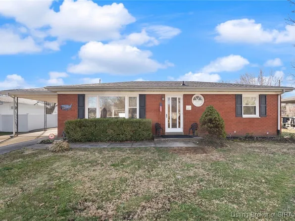106 E Maplewood Drive, Clarksville, IN 47129
