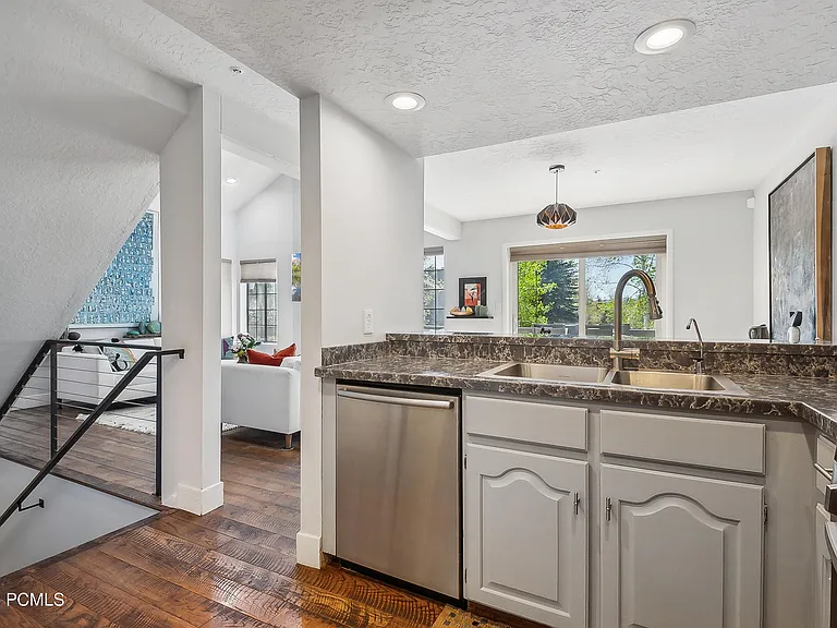 3061 Fawn Dr — Photo 18
