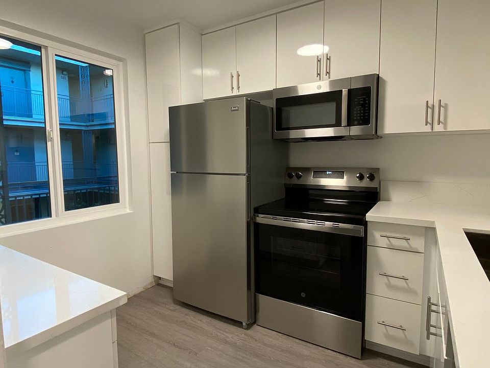 1st image of 130 S Flores St APT 208