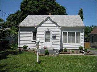 3142 Oakdale Pkwy, Erie, PA 16505