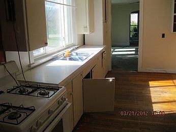 3rd image of 88 Greenwich St