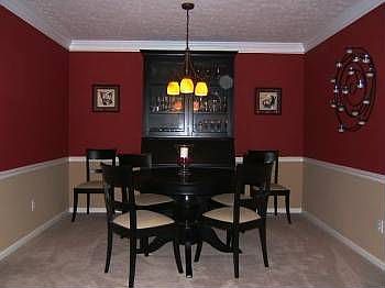 3rd image of 3154 Village Green Dr
