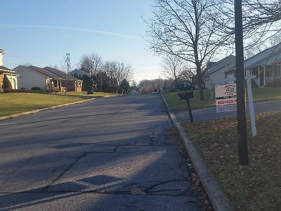5th image of 2290 Lee Ln