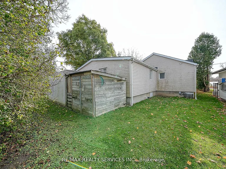 24 Norlan Ave — Photo 36