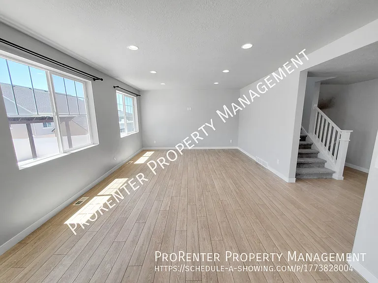 1509 W 450 S — Photo 11