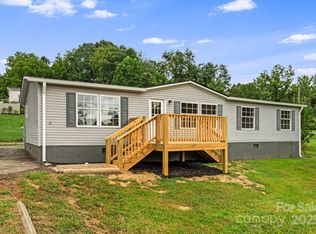 21 Toms Rd, Candler, NC 28715