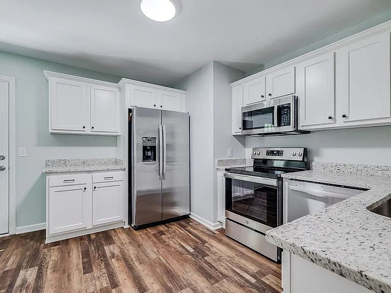 803 Ash Street Ext #B — Photo 2