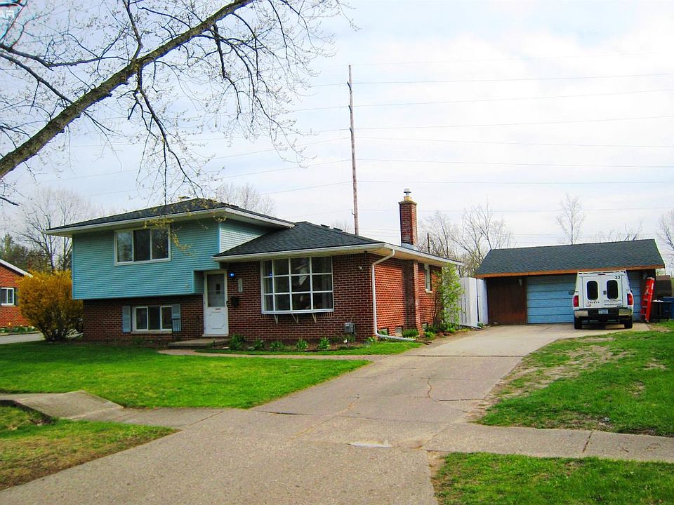 1st image of 921 Worchester Dr