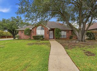 8824 Jason Ct, North Richland Hills, TX 76182
