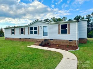 155 Hickory Nut Dr, Statesville, NC 28677