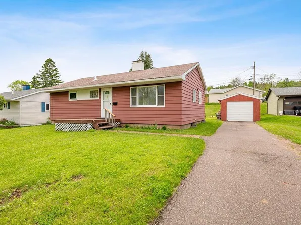 12 Ives Rd, Silver Bay, MN 55614