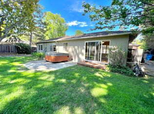 820 Stanford Ave, Menlo Park, CA 94025
