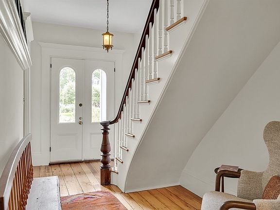 4th image of 39 Green St