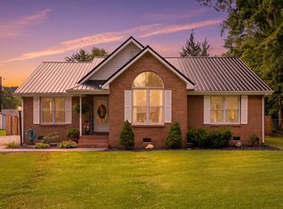 46 Airwood Dr, Stanton, KY 40380