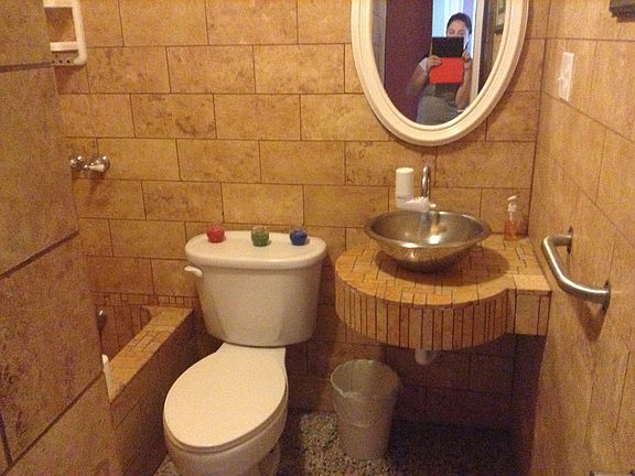 Full bathroom on 1st floor 