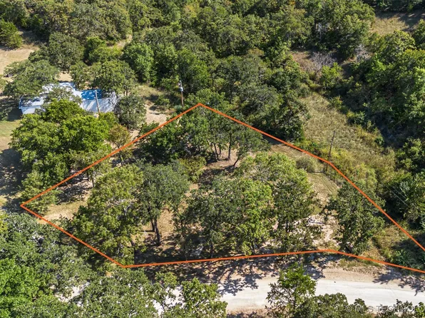 3159 E Shalmar Rd, Sulphur, OK 73086