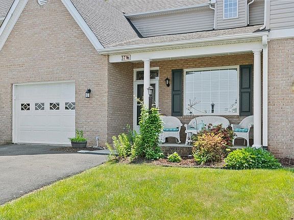3rd image of 37 Villa View Dr