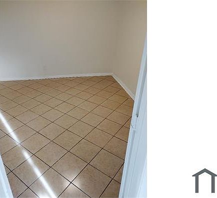 3rd image of 1346 W Agarita Ave #1