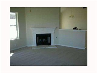 4th image of 712 Escondido Dr