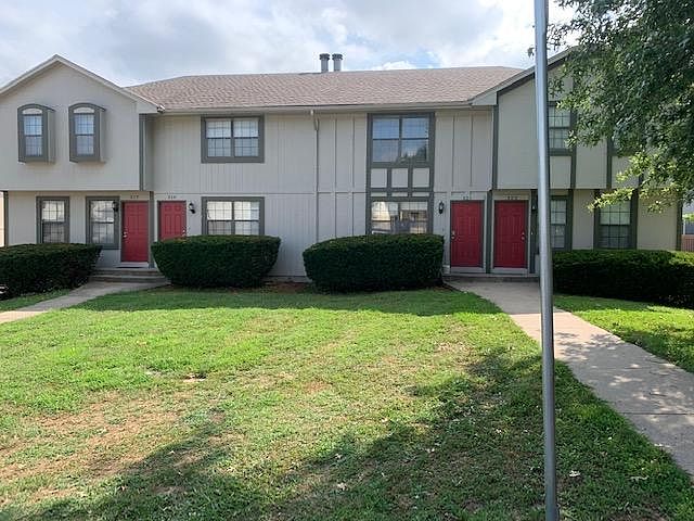 1st image of 321 NW Waterwheel Ct