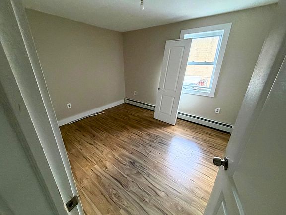 5th image of 357 River Dr APT 2