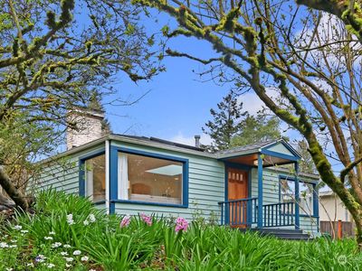 9415 15th Avenue NE, Seattle, WA, 98115