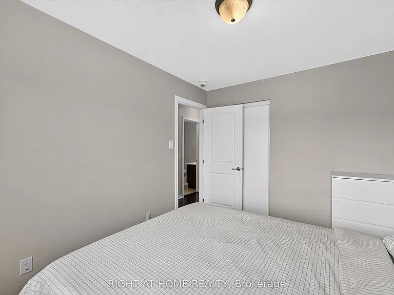 116 Conifer Creek Cir — Photo 24