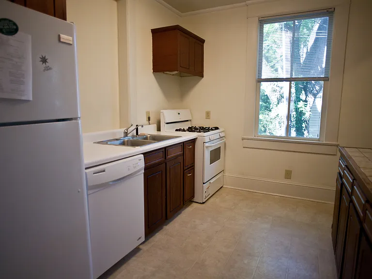 212-1B McCauley St — Photo 8