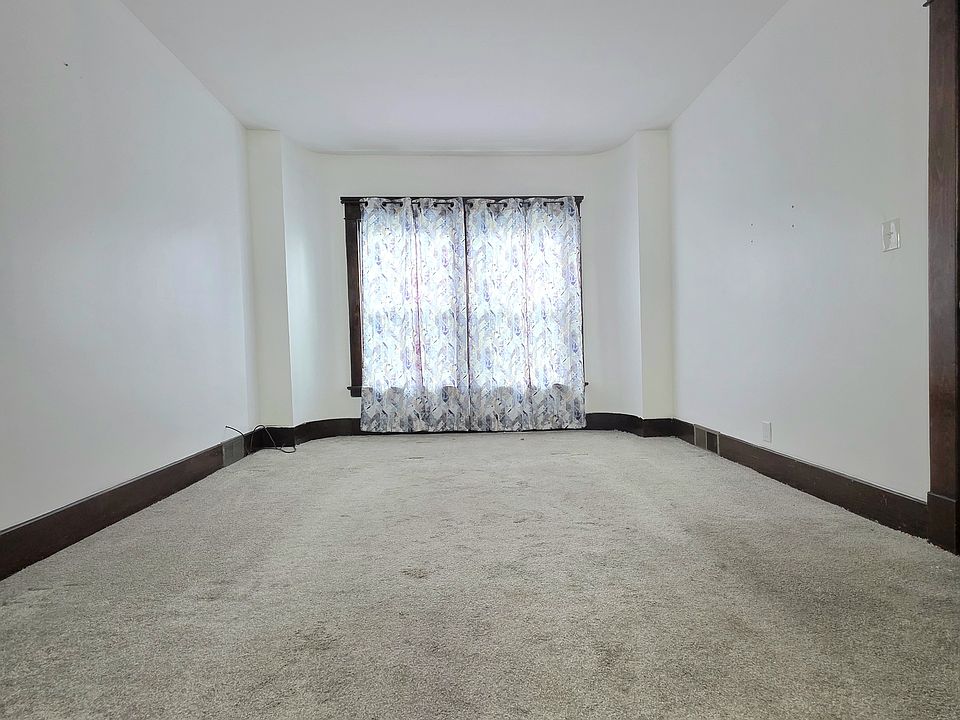 1st image of 30 Macamley St Floor 2