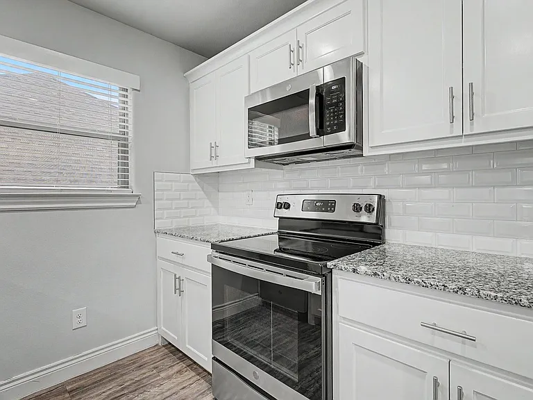 604 E Osage Trce — Photo 10