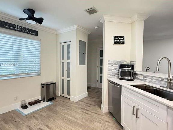 4th image of 1407 SW 48th Ter #1407