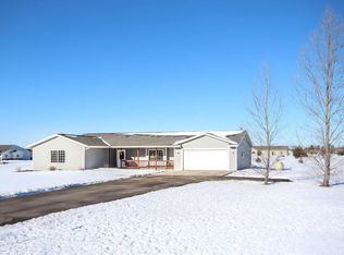 5207 Feelinrite Ln NW, Bemidji, MN 56601
