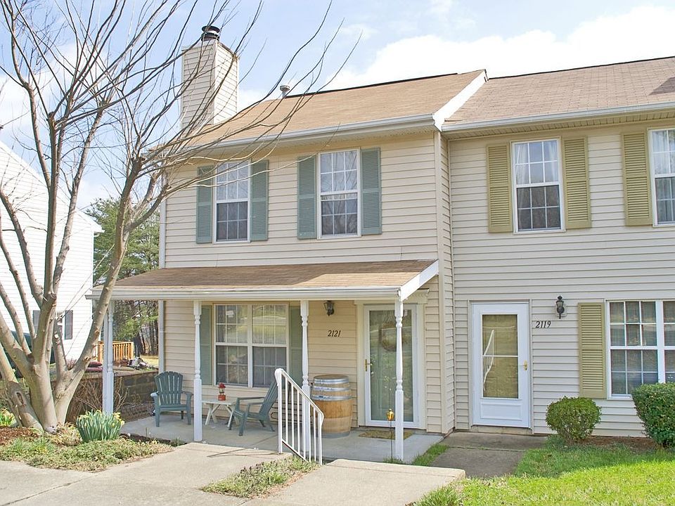 2121 Commonwealth Dr