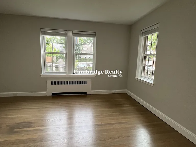 35 Park St #2T — Photo 10