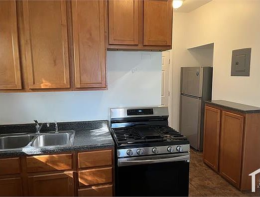 1st image of 7620 S Dorchester Ave #2