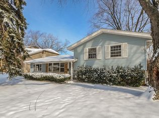 103 Standish Ln, Schaumburg, IL 60193