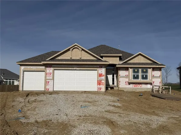 15600 Sheridan Ct, Basehor, KS 66007