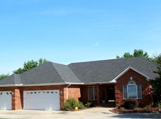 2200 Marina Rd, Russellville, AR 72802