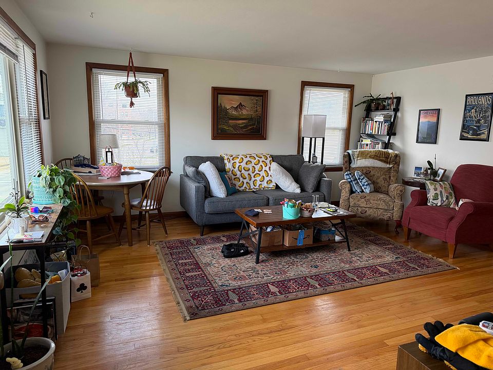 1st image of 187 S Fair Oaks Ave #2
