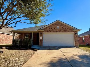 11807 Green Colling Park Dr, Houston, TX 77047