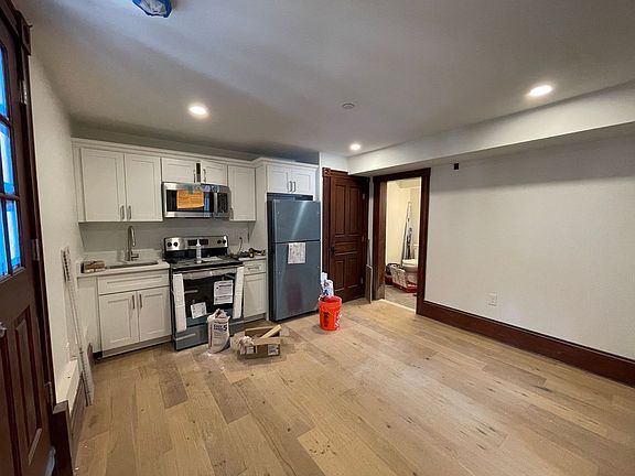 3rd image of 41 Summer St APT 4