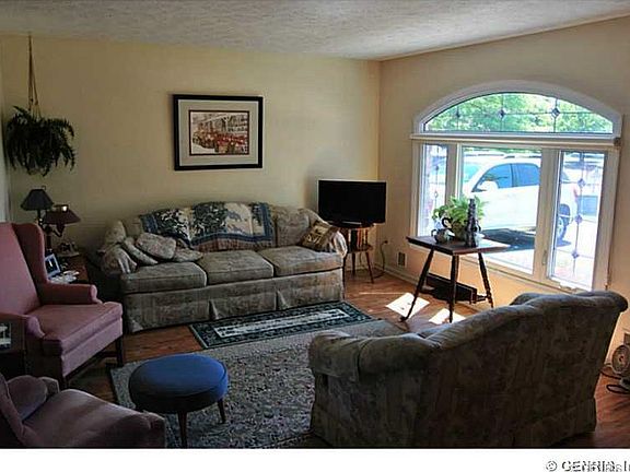3rd image of 1236 Glen Carlyn Dr