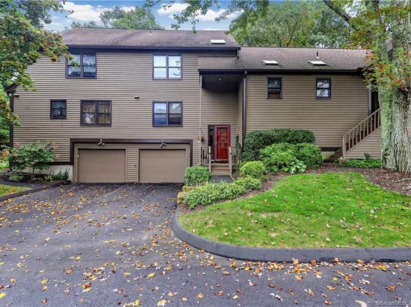 5 Boulder Ridge Road #5, Monroe, CT 06468