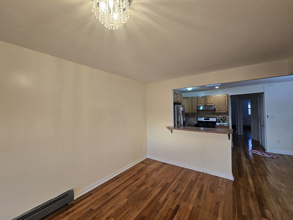 1st image of 851 E 216th St Floor 2