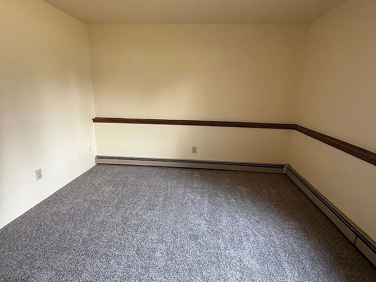 Cedar Creek Apartments-Oshkosh — Photo 29